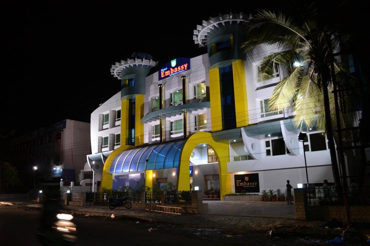 Hotel Embassy International Latur Bagian luar foto